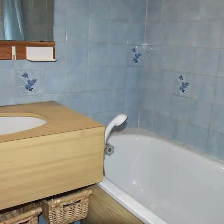 A Avec Balcon Ensoleille Pour 4 Personnes - Fr-1-464-69